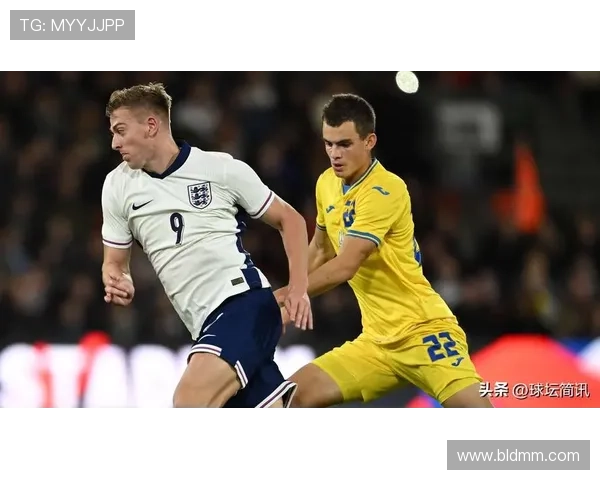 德拉普获PFA年度最佳年轻球员奖项官方晒领奖照片引关注